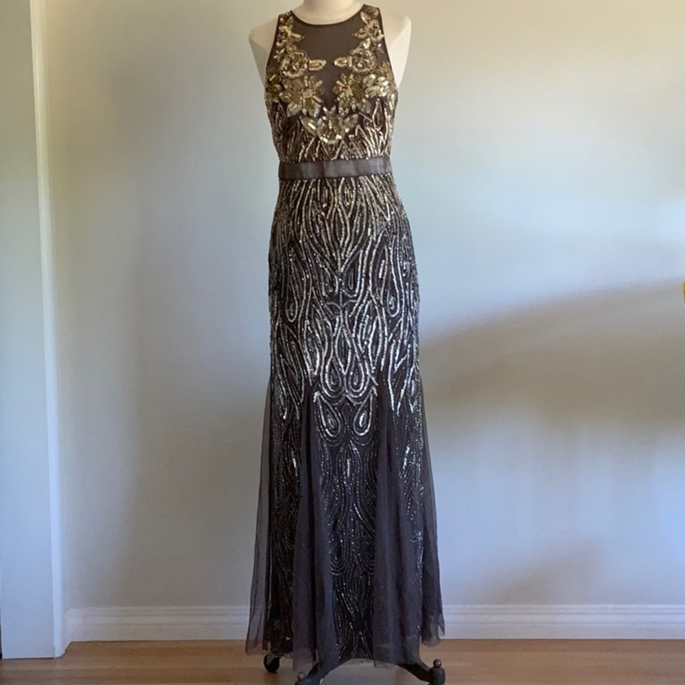 Adrianna Papell Gold Silver Brown Sleeveless Sequin Mesh Gown